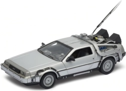 Auto mudel DeLorean filmist Tagasi tulevikku 1:24