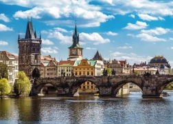 Praha – vaade Karlovi sillale, pusle 1000 tükiga