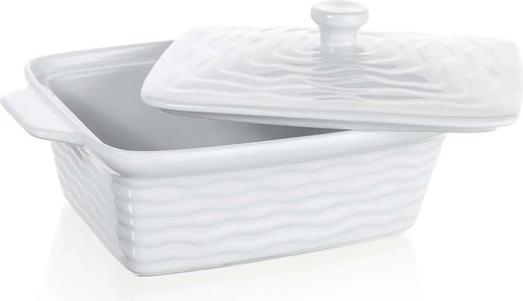 Lid for juicy and warm dishes