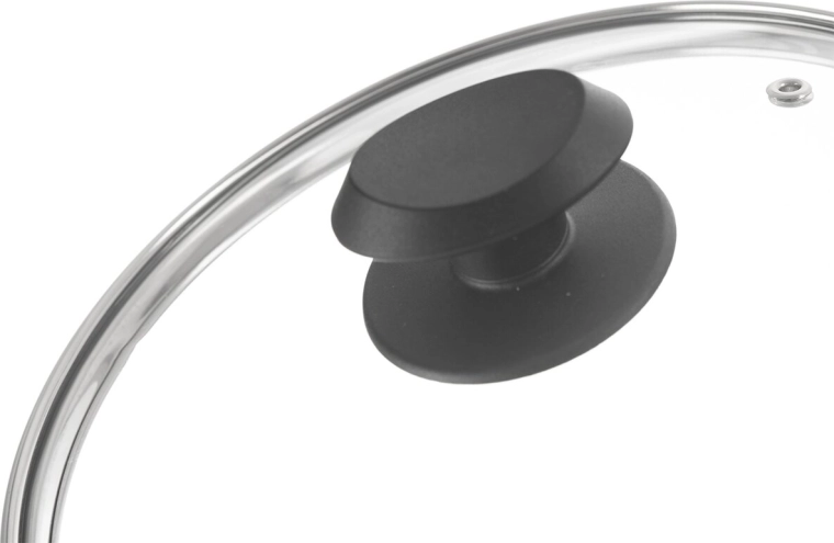 Sturdy rim and comfortable handle