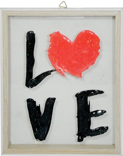 Pilt kirjaga Love raamiga 20 × 30 cm