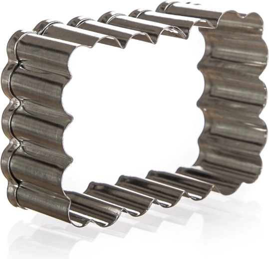 Küpsisevorm Culinaria ristkülik sakilise servaga 4,8 × 3,5 cm – 1 tk