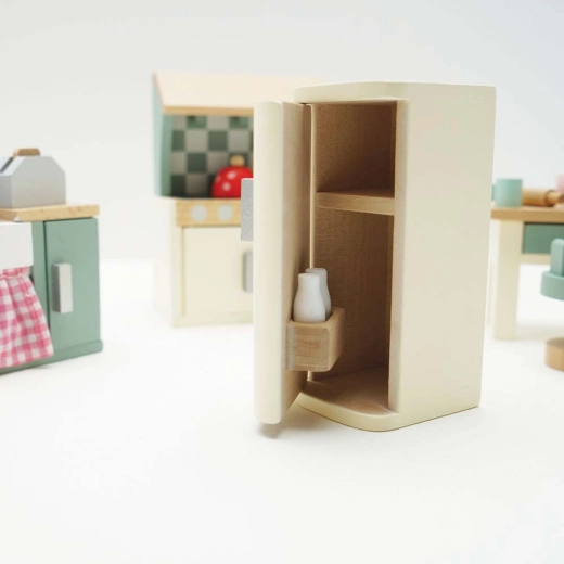 Realistic details that draw children into play