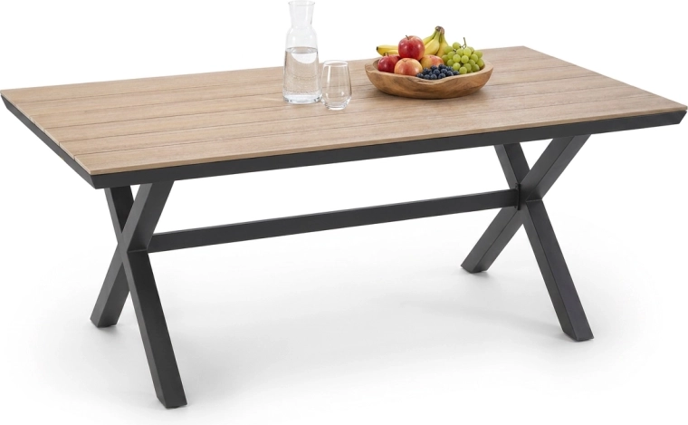 Wood-effect polywood tabletop