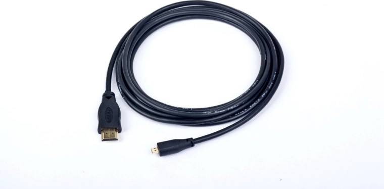 HDMI–HDMI Micro kaabel v2.0 1,8 m kullatud otstega