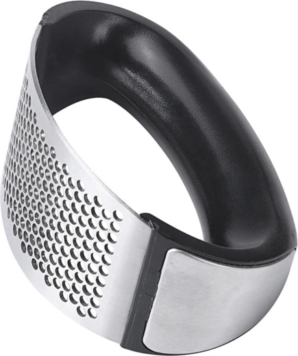 Ergonoomiline käepide ja kompaktne disain