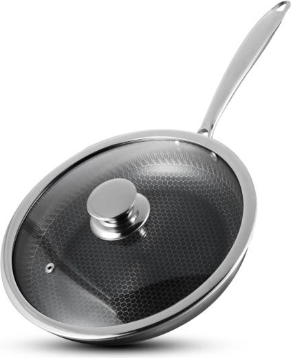 Glass lid with steam vent