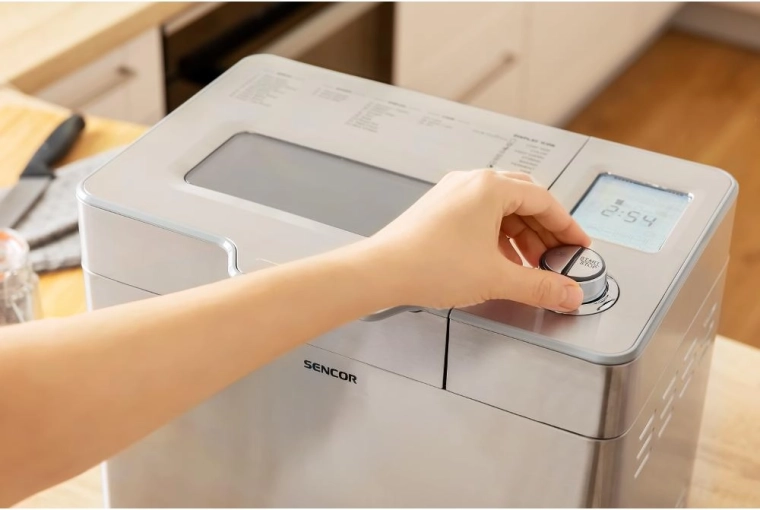 Automatic dispenser and clear controls