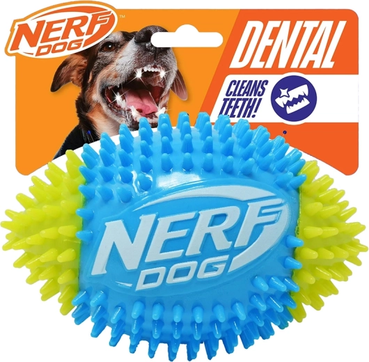 Nerf Dog piiksuv jalgpallipall naastudega 15 cm