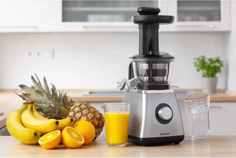 Gentle slow juicing
