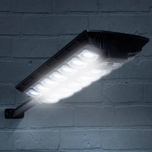Päikesepaneeliga seinalamp liikumisanduriga, 520 SMD LED-i, 3000 lm