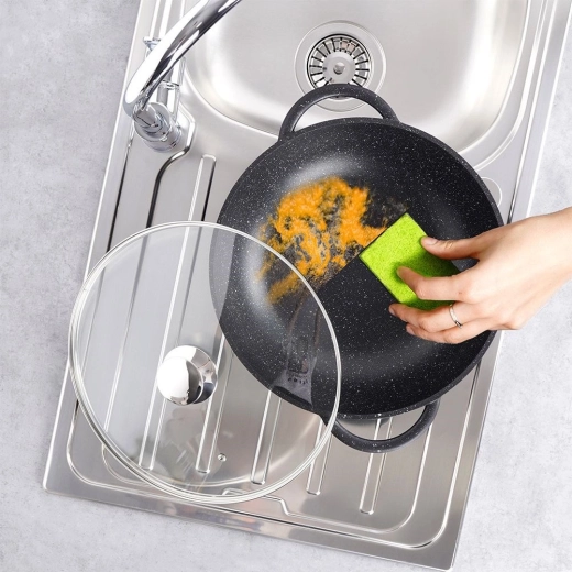 Mittenakkuv graniitkate PFLUON