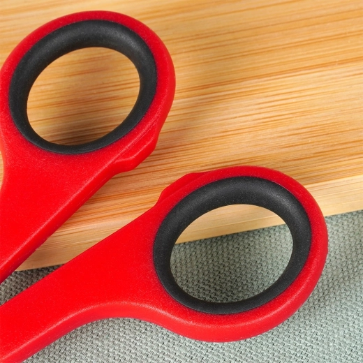 Ergonomic and comfortable handles