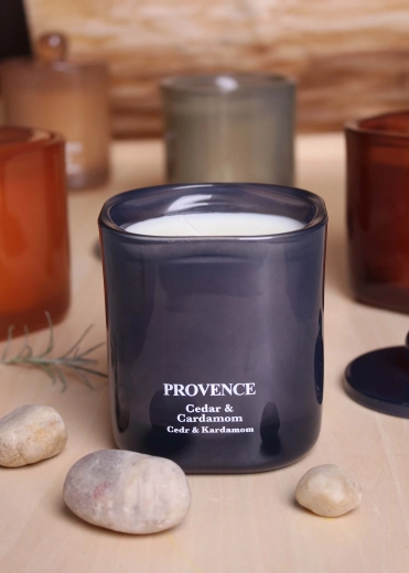 Lõhnaküünal klaasis Provence seeder ja kardemon 25 h