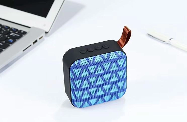FM-raadio ja taasesitus USB/MicroSD-lt