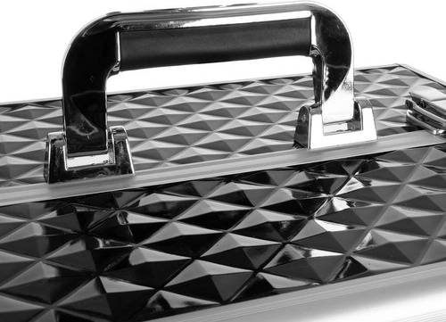Removable bottom tier and durable construction