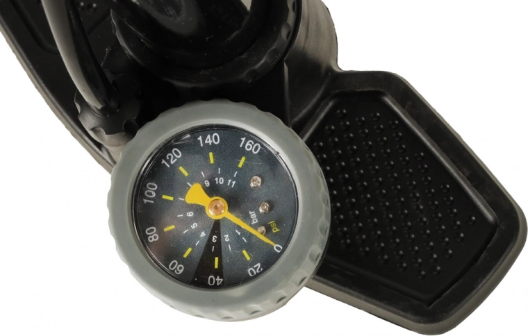 Täpsusmanomeeter rõhu jälgimiseks