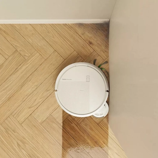 Smart navigation and carpet protection