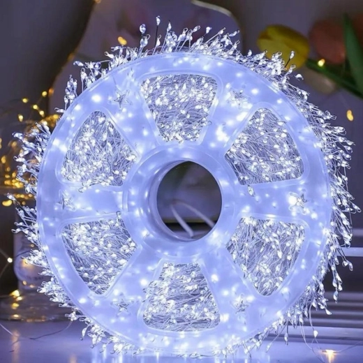 200 külma valget mikro-LED-dioodi