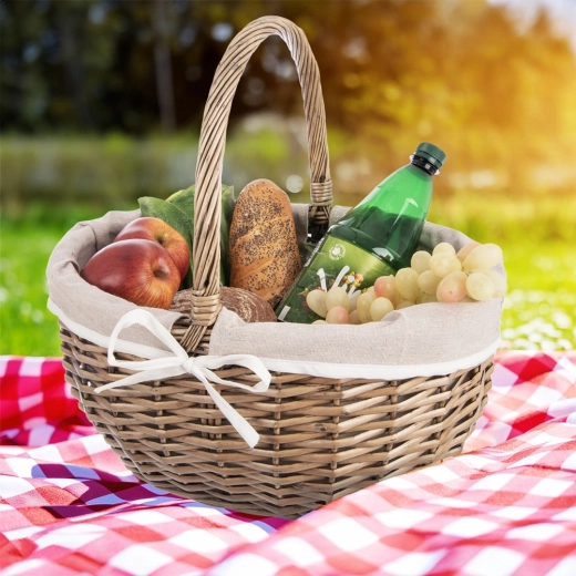Valmis piknikuks ja ostlemiseks