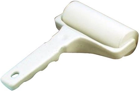 Ühekäeline sile plastist tainarull 12 cm