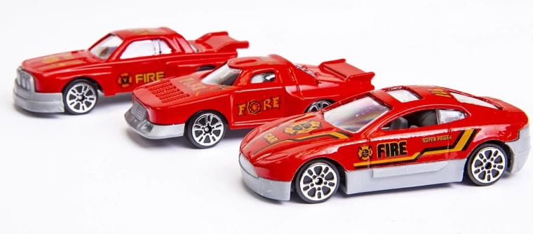 Pakendis 3 autot