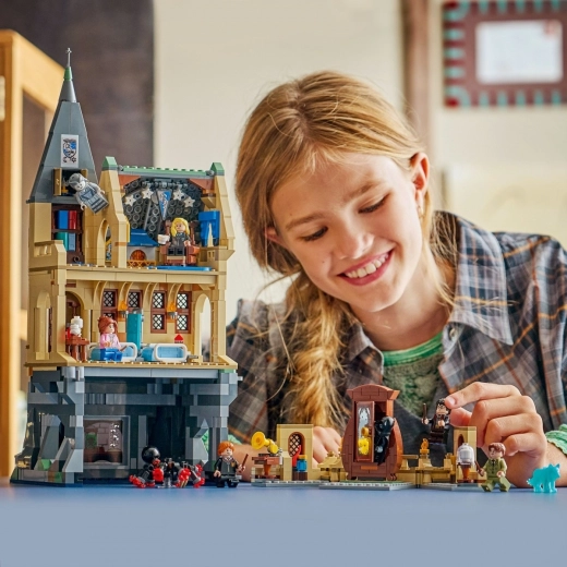 7 minifiguuri ja rohkelt tarvikuid