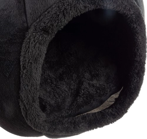 Easy maintenance and removable cushion