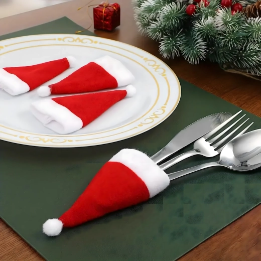 12-osaline jõulunõude taskute komplekt – SANTA mütsikesed