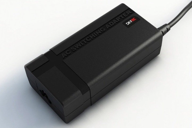SkyRC 15V 4A toiteadapter