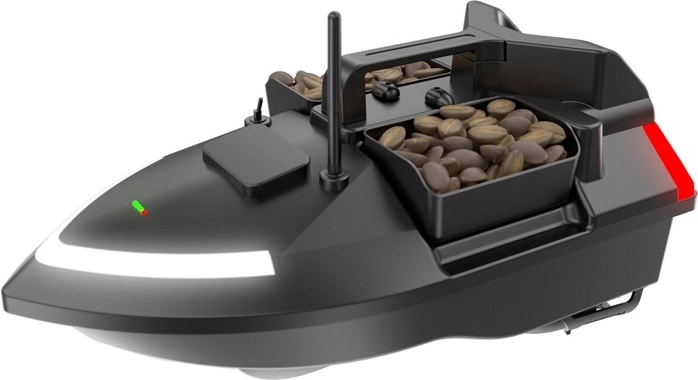 Three independent hoppers for up to 2 kg of bait