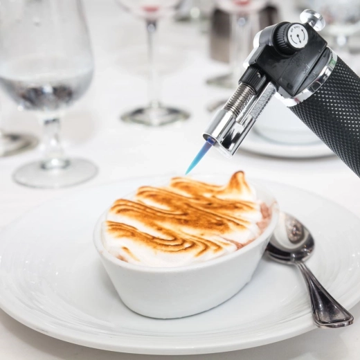 Täiuslik crème brûlée ja magustoidud hetkega