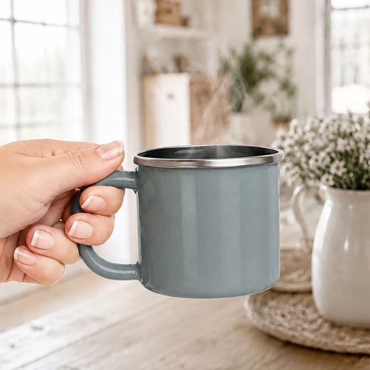 Comfortable handle for a secure grip