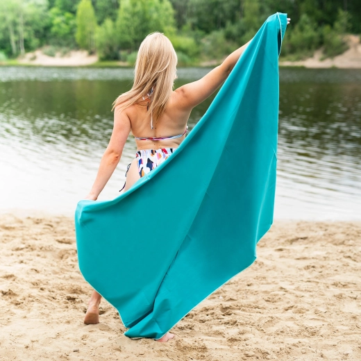 Ideal for the beach, lake, and pool