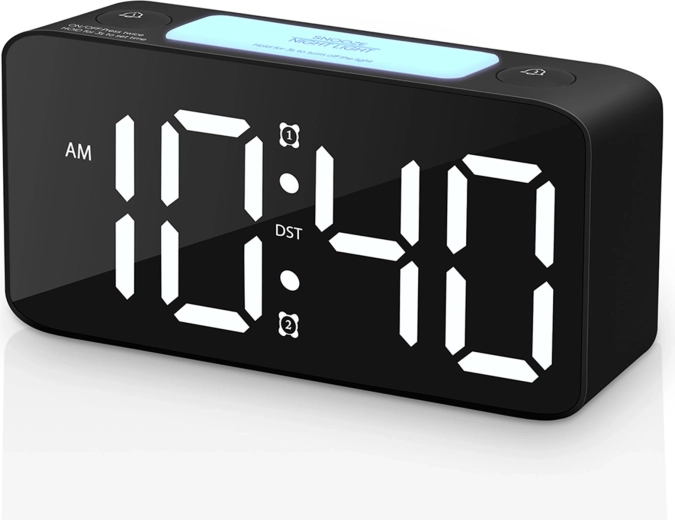 Kaks äratust, snooze ja 5 helitugevuse taset