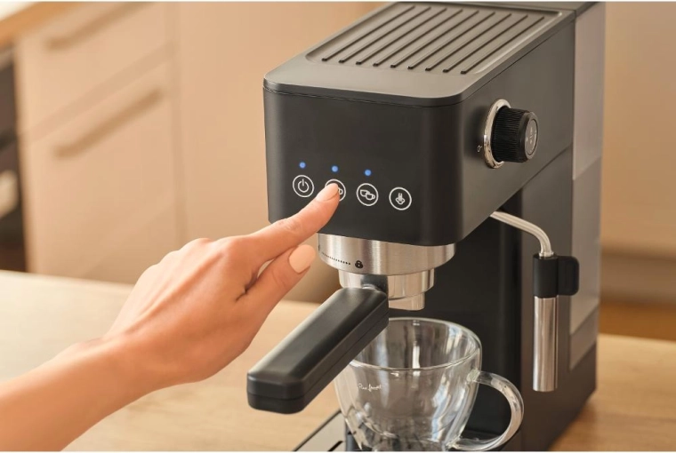 Touch controls for 1 or 2 cups