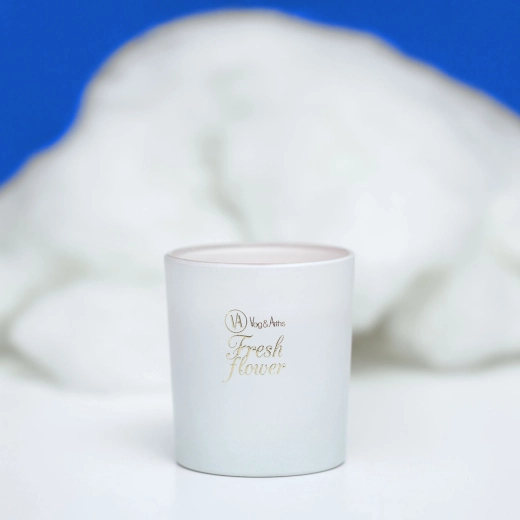 Scented Candle with Fresh Flower Fragrance 125 g