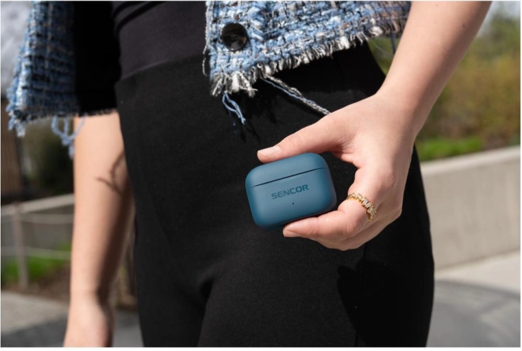 Compact charging case