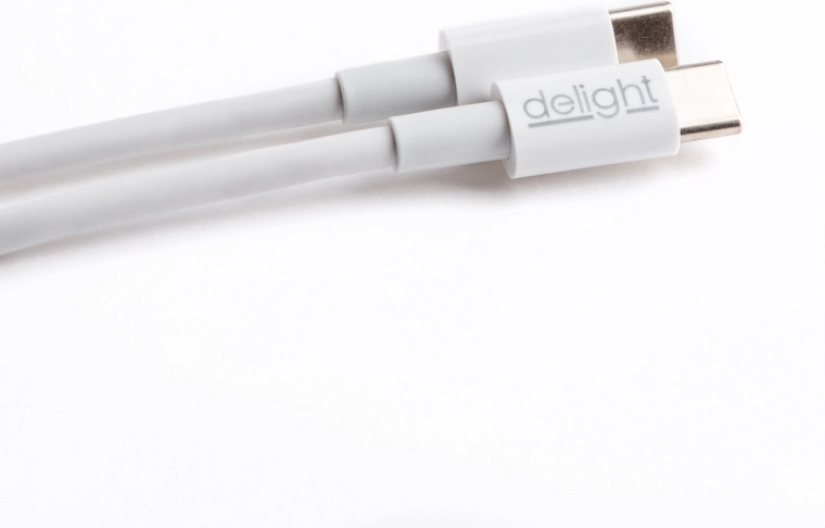 USB-C–USB-C andme- ja laadimiskaabel, 1 m, valge
