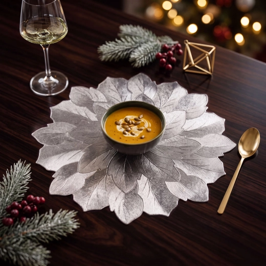 Flower-Shaped Placemat with a Metallic Effect – Silver
