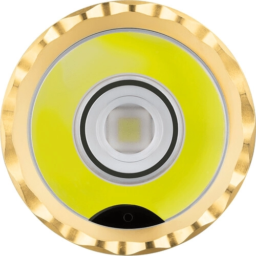 Kuni 2300 lm ja 300 m ulatus