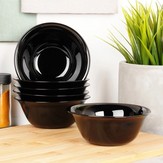 Elegantne must disain kaasaegsele lauale