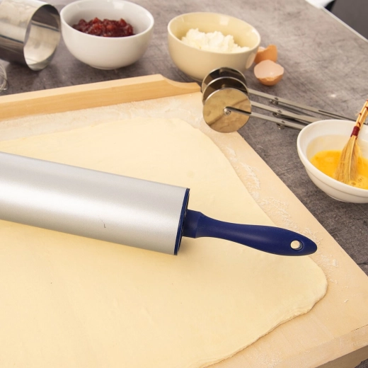 Comfortable rolling when baking