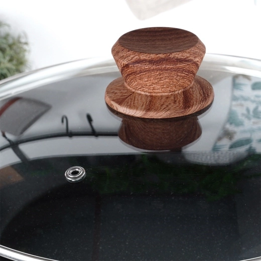 Klaasist kaas ja jahe puiduimitatsiooniga käepide