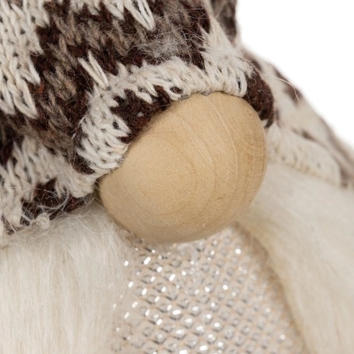 Pleasant materials and a winter look
