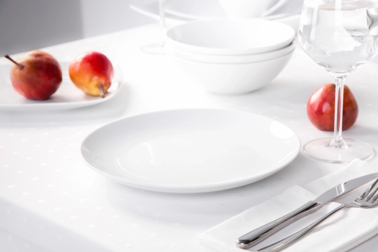 Minimalistlik disain igaks laua katmiseks
