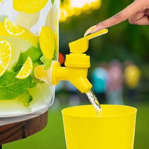 Convenient dispensing with a tap