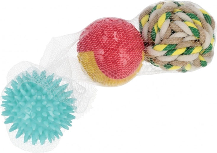 Three different balls for more varied play