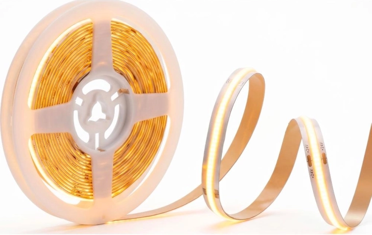 Retlux COB LED-riba 5 m 24 V soe valge