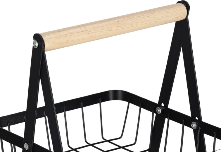 Vastupidav metall ja loomulikult mugav käepide